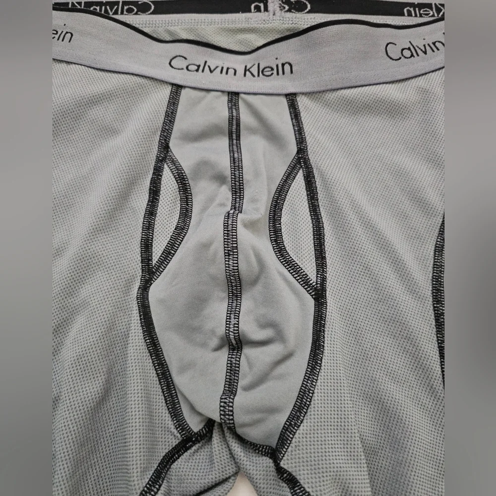 Men's Calvin Klein Athletic Cycle Short Boxers Briefs Gray U1736 Large